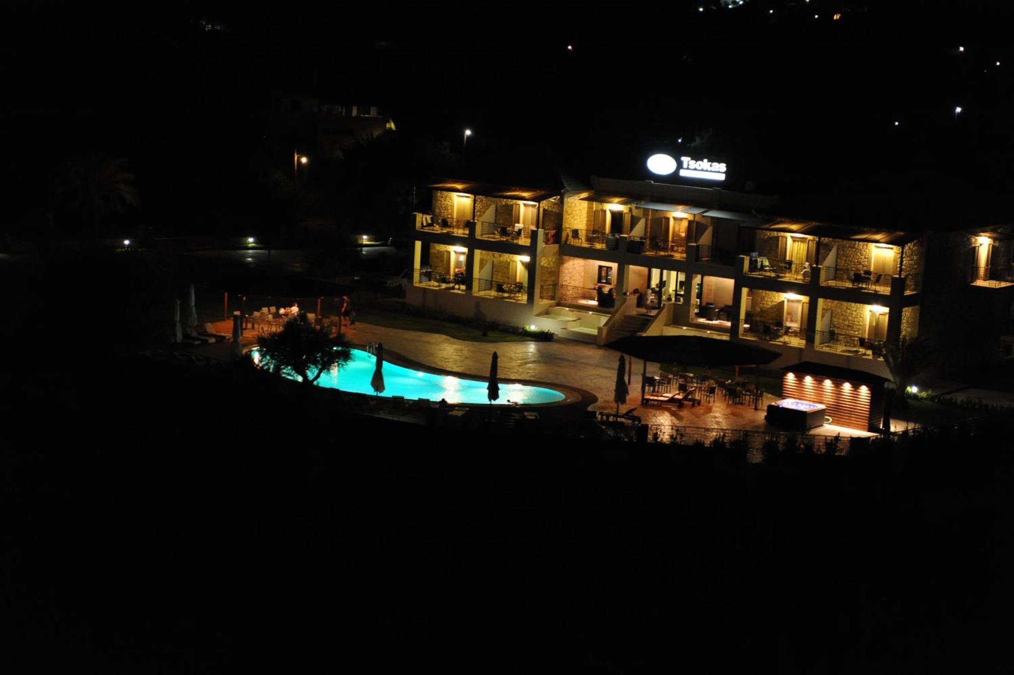 Tsokas Hotel フィニクーダ エクステリア 写真