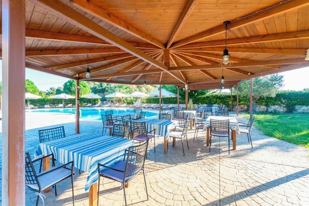 Tsokas Hotel フィニクーダ エクステリア 写真